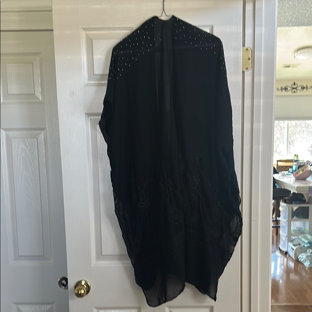 Silver studs and a beautiful laced backing Black Studded Shawl - Picture 5 of 14